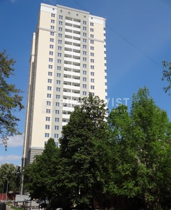Трехкомнатная квартира долгосрочно Тбилисский пер. 1 в Киеве G-336348