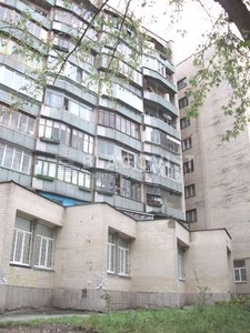 Однокомнатная квартира долгосрочно ул. Копыловская 12б в Киеве R-57431