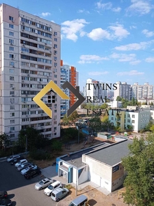 Продажа 2-комнатной квартиры 56 м², Ларисы Руденко ул., 10А