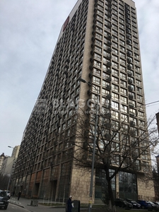 Трехкомнатная квартира долгосрочно ул. Златоустовская 34 в Киеве R-57350
