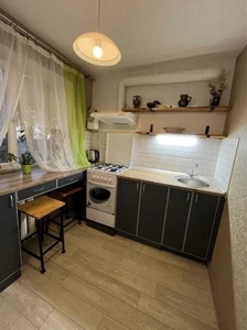 Продажа двух комнатной квартиры ул. Парамонова