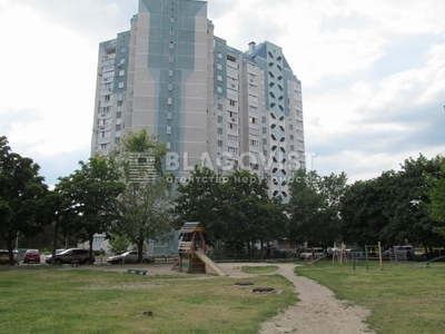 Двухкомнатная квартира долгосрочно ул. Братиславская 9а в Киеве R-59509