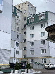 Продам двокімнатну квартиру біля музею Коцюбинського М. М