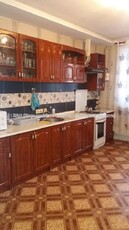 Продам 3 ком.кв. с кап рем. Салтовка 524 м/р м. Г.Труда.к05