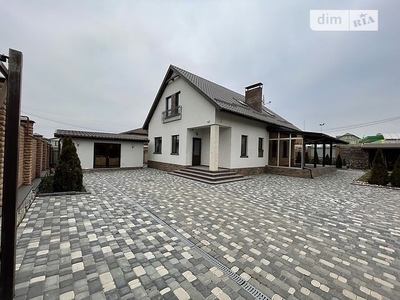 Продам 2-х этажный дом в отличном районе в Кропивницком