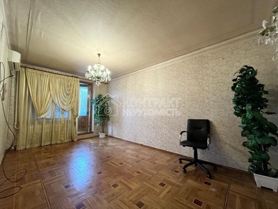 Продам 2 комнатную квартиру, ул. Ахсарова, метро Алексеевская. VI