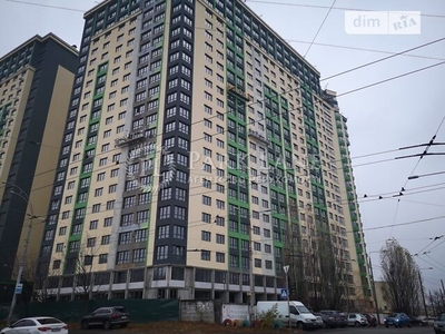 Продаж 3к квартири 108 кв. м на вул. Максимовича 32