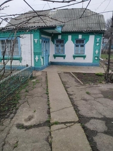 Продаж ділянки з будинком в смт Криве Озеро.
