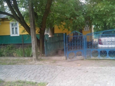 Продаж будинку у центрі м. Турійська по вул. Богдана Хмельницького.