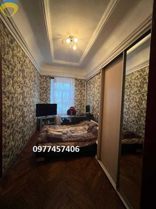 Продам квартиру в центрі Одеси. 4 кімн. 2/3. Площа 115/81/11