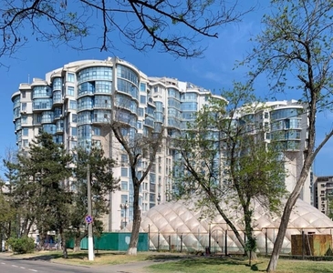 квартира Приморский-181 м2