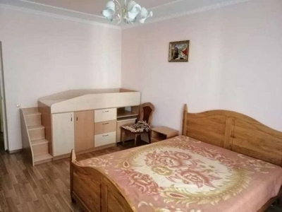 Сдается квартира Киев, Святошинский, ул. Бударина, 3б код 111656019