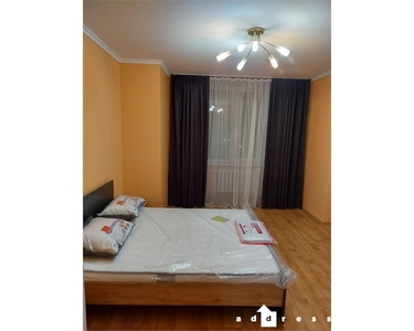 Снять 1-комнатную квартиру ул. Анны Ахматовой 35а, в Киеве на вторичном рынке за 316$ на Address.ua ID57395434