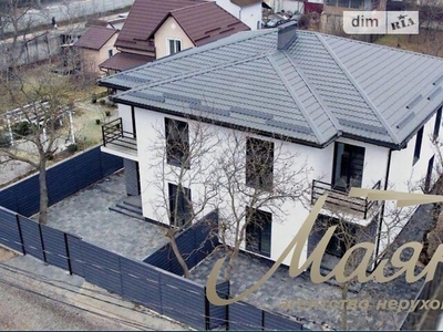 Продаж 2 поверхового будинку з ділянкою на 3 сотки, 160 кв. м, 1 кімната, на вул. Садова