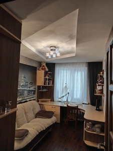Продам 3-х кімн квартиру в Нікополі Кристал