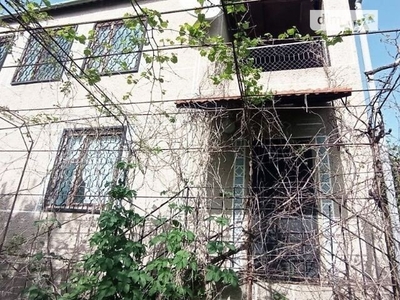 Продаж частини будинку на Яблоневая, 4 кімнати