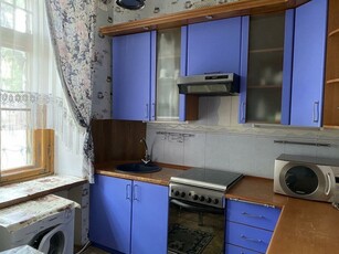 Квартира 4-комнатная в центре Одессы на ул. Новосельского в сталинке!