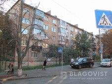 Трехкомнатная квартира ул. Неманская 2 в Киеве R-11236