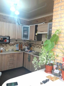 Продам квартиру, в новом кирпичном доме на улице Бочарова/Сахарова. В