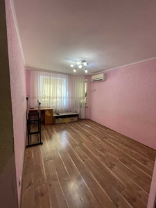 Продажа 1-комнатной квартиры 45.3 м², Тепличная ул., 38
