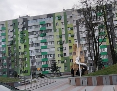 Продам 3-к квартиру в высотке на пр. Слобожанский (средина)