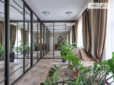 Продаж 3 поверхового будинку з ділянкою на 30 соток, 600 кв. м, 7 кімнат, на вул. Івана Дяченко 6
