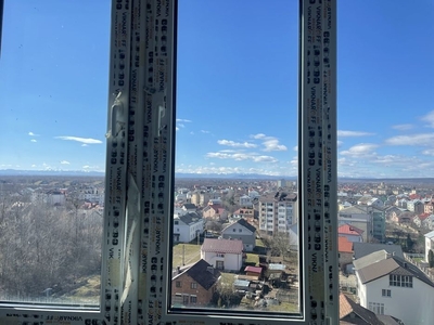 Франківськ, продаж 3-х кімнатна квартира в зданній новобудові.