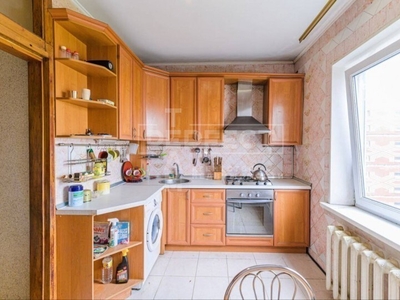 Продажа 3-комнатной квартиры 72 м², Ревуцкого ул., 25