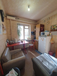 Продам 3-х кімнатну квартиру у Саксаганському районі.