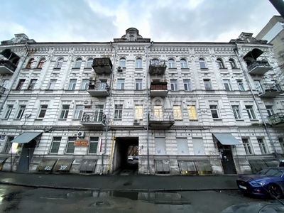 Двухкомнатная квартира долгосрочно ул. Панаса Мирного 9 в Киеве F-46882 | Благовест