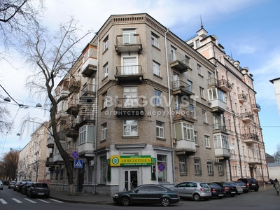 Четырехкомнатная квартира долгосрочно ул. Рейтарская 2 в Киеве J-782 | Благовест
