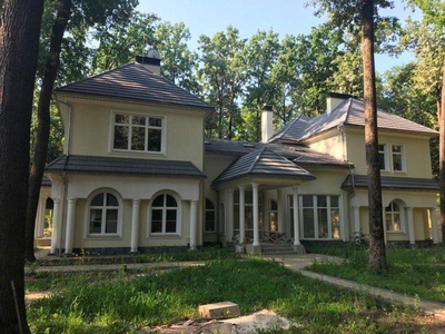 дом Шевченковский (Дзержинский)-585 м2