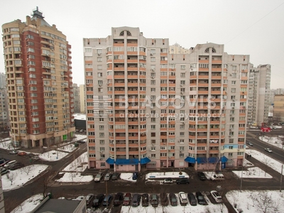 Трехкомнатная квартира ул. Урловская 8 в Киеве C-112323 | Благовест