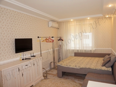 Аренда 1-комнатной квартиры 56 м², Искринский пер.