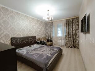 Продажа 2-комнатной квартиры 52 м², Героев Крут ул., 45