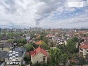 Продаж 2к квартири 65 кв. м на вул. Новоберегова 12А