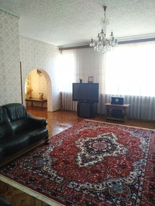 Продаж приватного будинку поблизу Тернополя