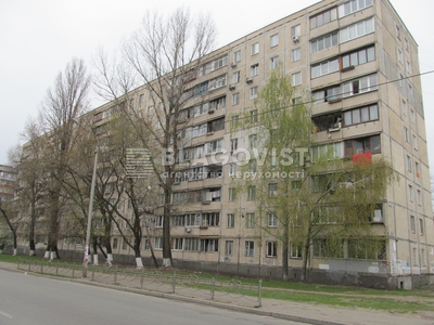 Трехкомнатная квартира ул. Автозаводская 17 в Киеве G-2001525