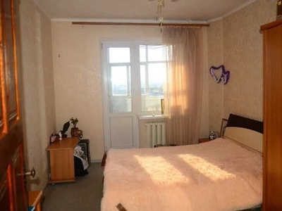 Продам 3-кімнатну квартиру покращеного планування в районі Фурманова