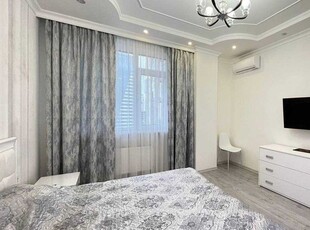 2-х комн. квартира, Аркадия, ремонт, 73кв. м