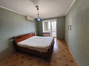 Продам 2-х комнатную квартиру в кирпичном доме на Черемушках.