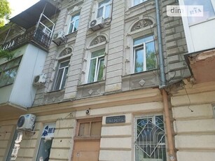 Продаж 3к квартири 88.8 кв. м на вул. Старопортофранківська 107