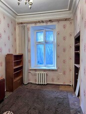 Продам комнату в коммунальной квартире по ул. Дворянская в Центре!