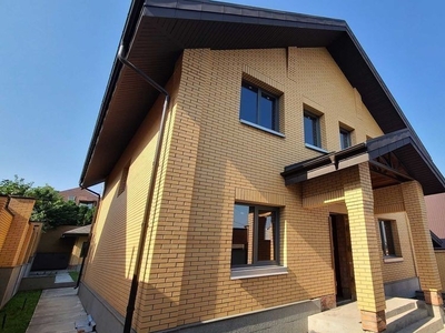 Продается отличный 2х этажный дом в районе проспекта Гагарина