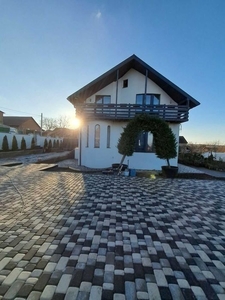 Продам новий розкішний будинок на Масляниківкі.