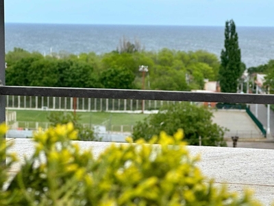 Коттедж с ремонтом и видом на море в Совиньоне ВИДЕО
