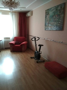 Отличная, просторная комната в кирпичном доме на Вишневского