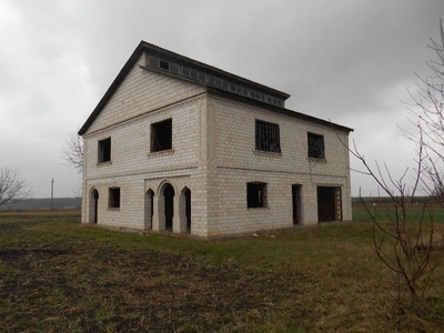 Продам недобудований будинок