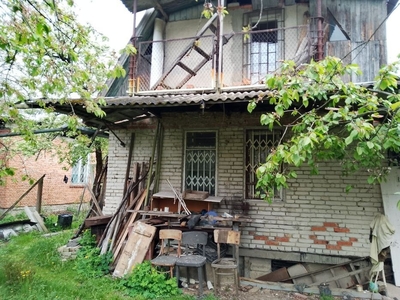 Продаж дачного будиночку у Львові
