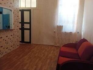 Сдам бюджетную 2к квартиру-студию в центре города, ул. Серова (Фабра)